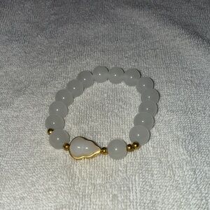 Elegant White and Gold Tone Beaded Bracelet